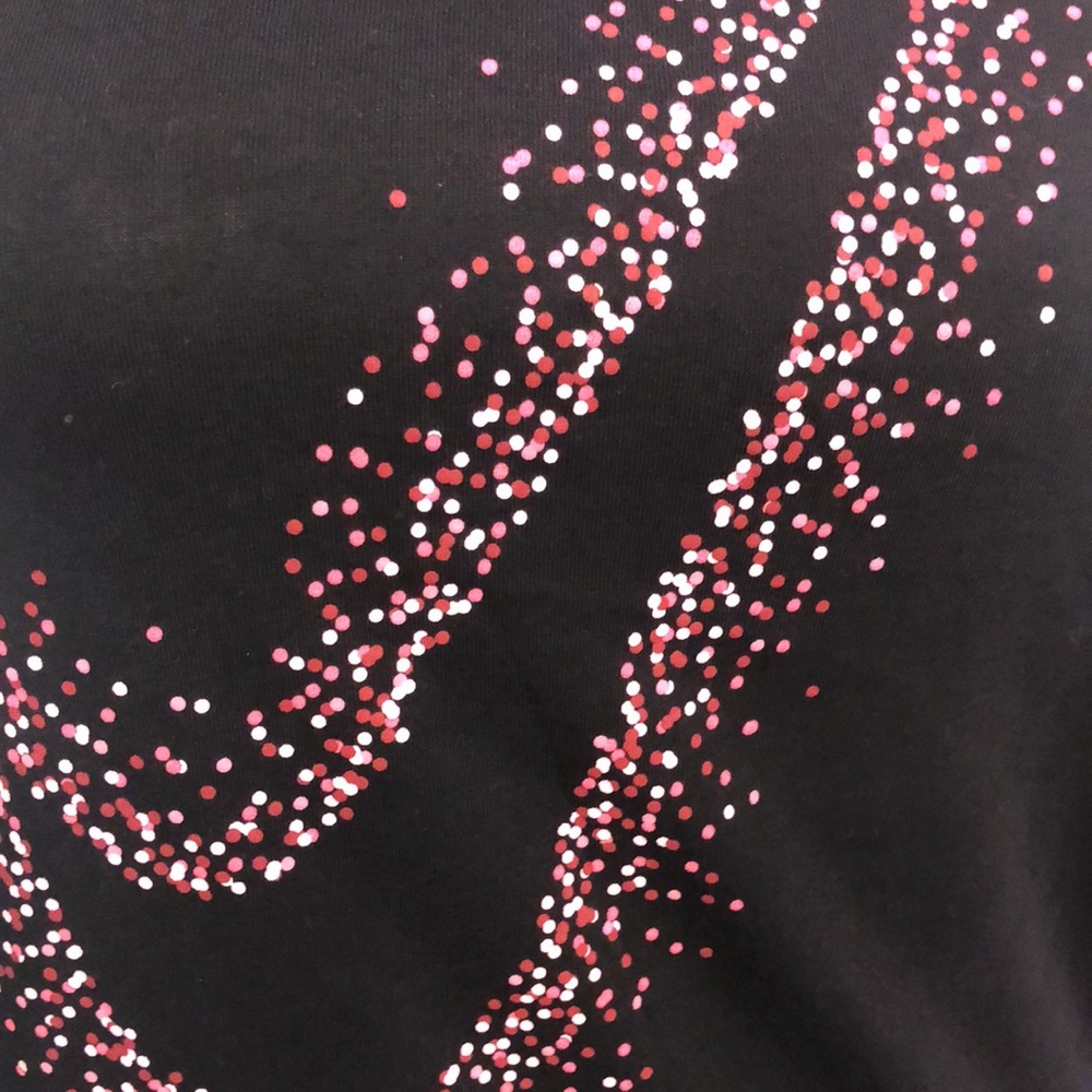 Nike Tee - Picture 2 of 7